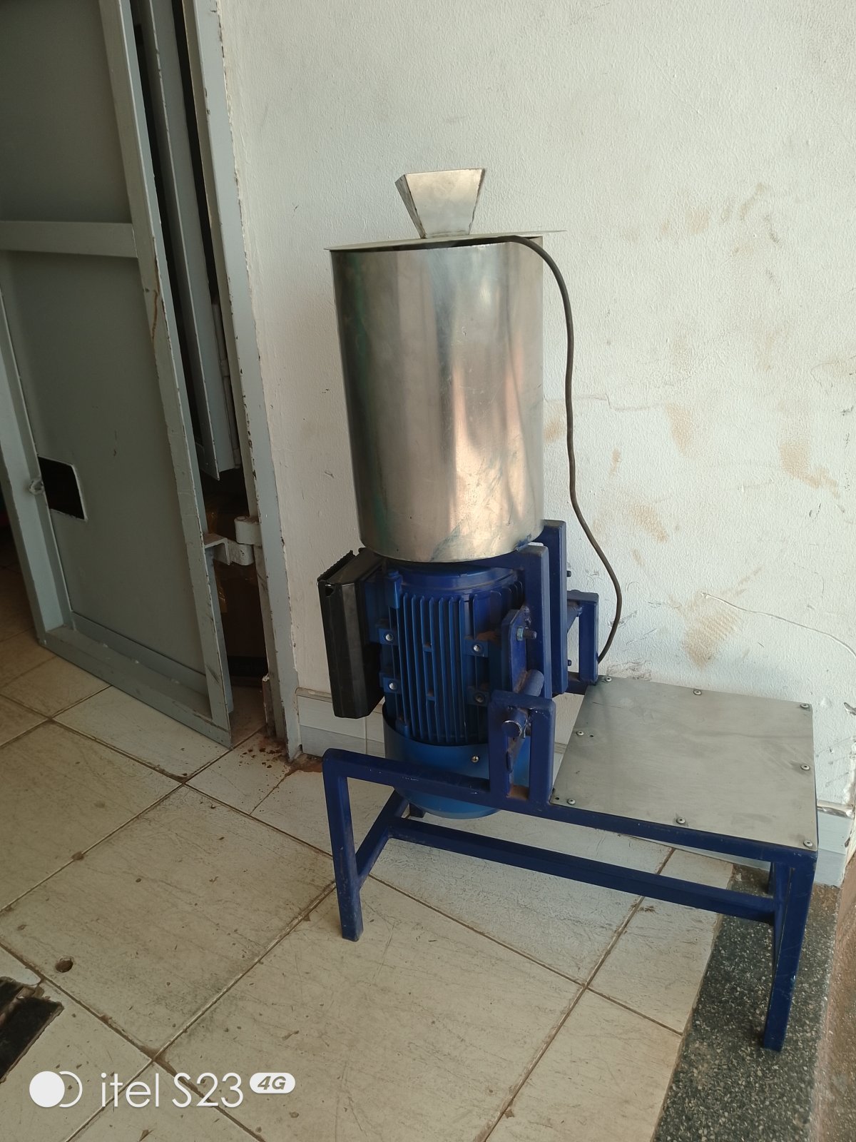 Peanut Butter &  G.nut Grinding Machine (5.5HP Electric, 5kg/batch)