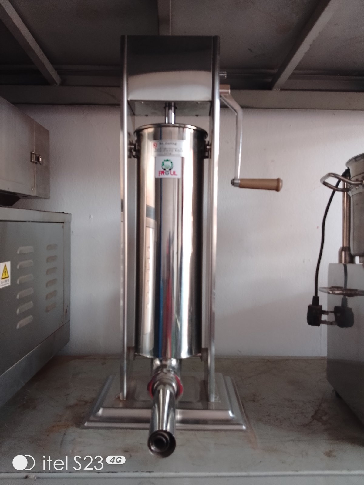 Manual Stainless Steel Sausage Filler / Stuffer 7-Litre